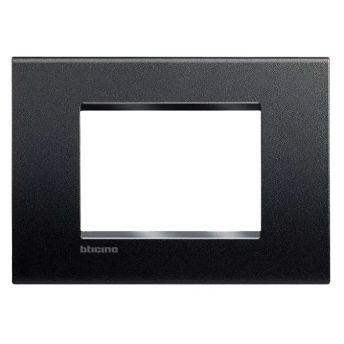 Bticino Placca 3 moduli plastica bianco serie living