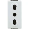 Bticino Presa 2p+t 10/16a 250vac bipasso lght