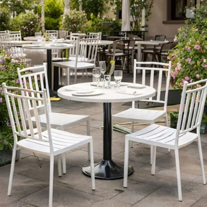 Gardenia Sedia impilabile Santorini, i51x53xh.90 cm, bianca